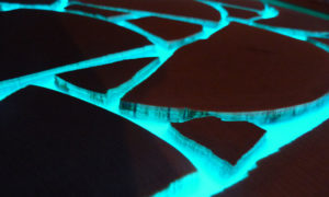 aniamo_hirnholz_design_beleuchtet